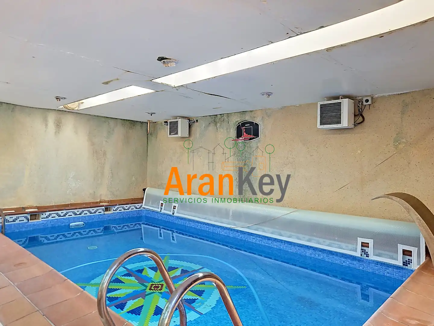 Swimming pool of Houses for sale in Aranjuez  with Air Conditioner, Private garden and Terrace