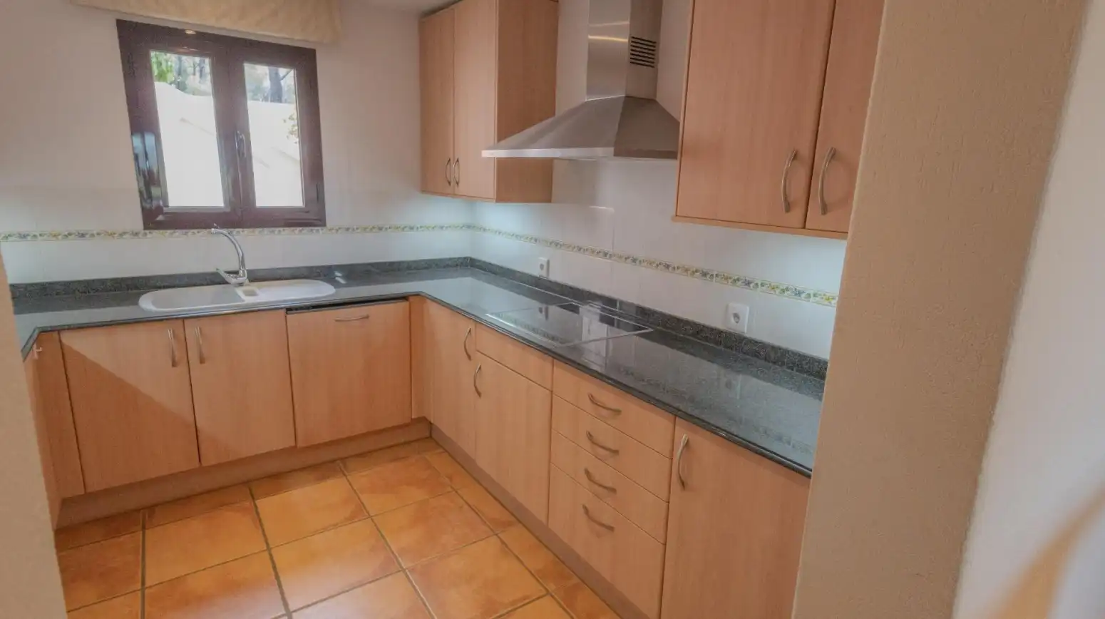 Cuina de Casa o xalet en venda en Calvià amb Aire condicionat, Piscina i Piscina comunitària