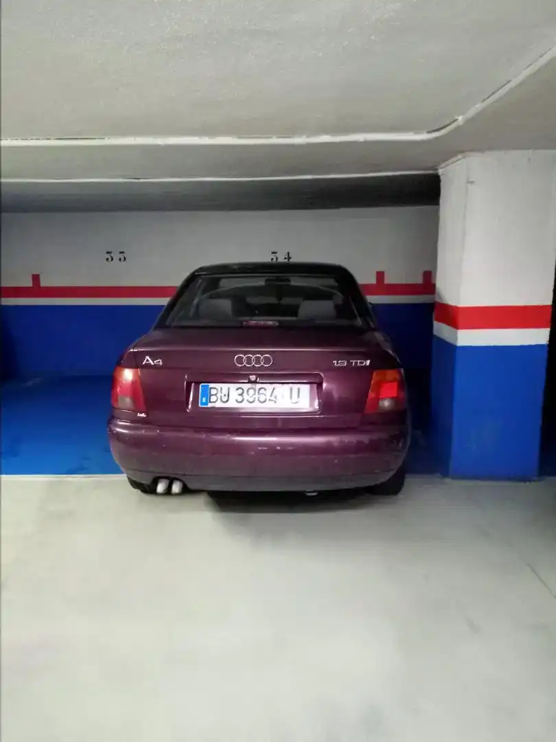Parkplatz von Garage zur Miete in Centro