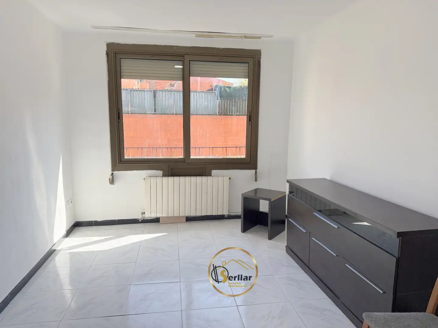 Piso en venta en Sabadell con Calefacción y Microondas