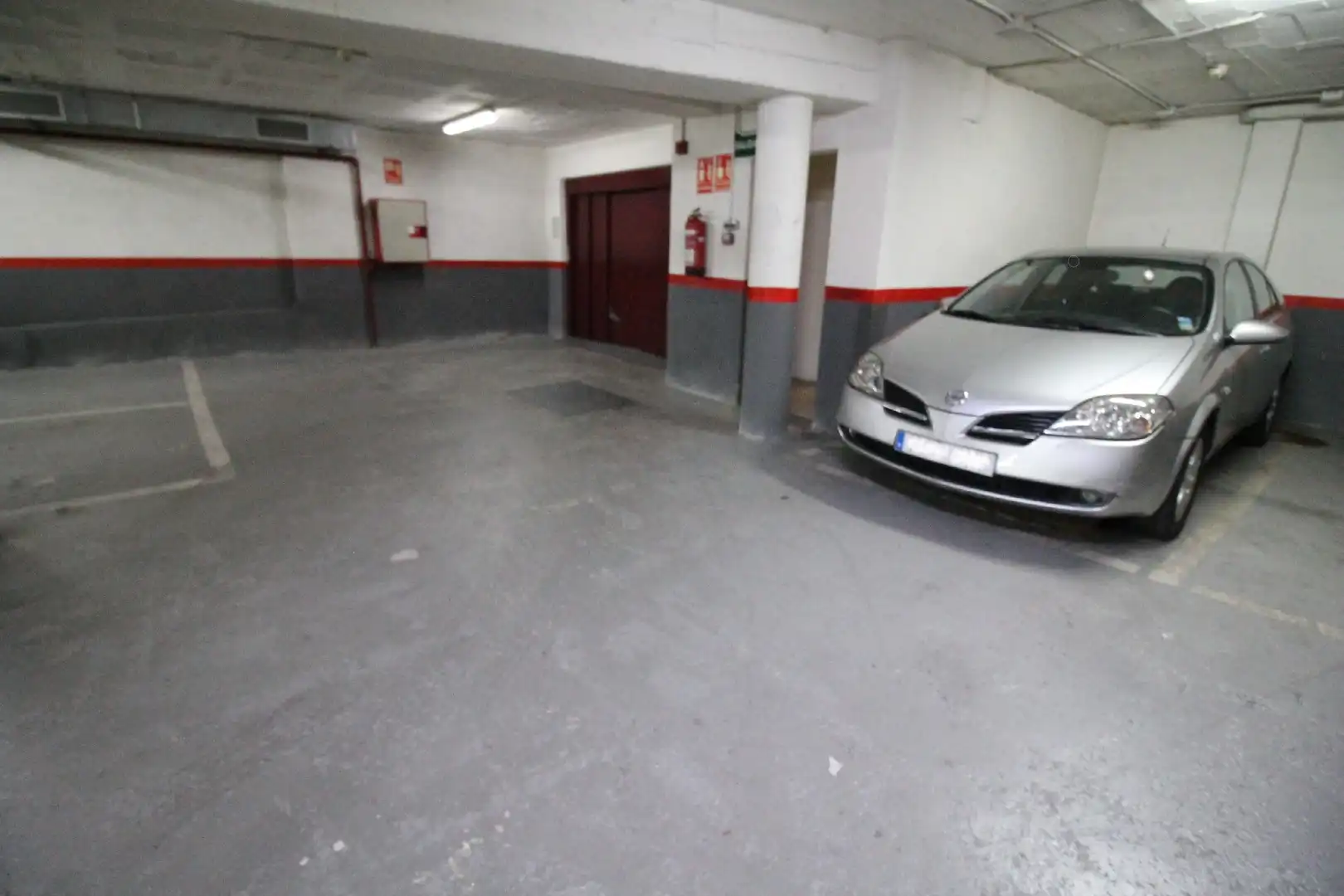 Parkplatz zum Verkauf in Col.legis Nous, imagen 6