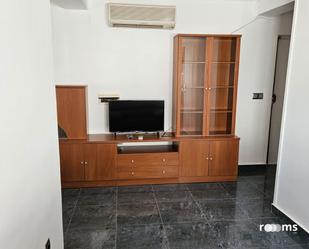 Living room of Apartment to rent in  Jaén Capital  with Air Conditioner, Furnished and Washing machine