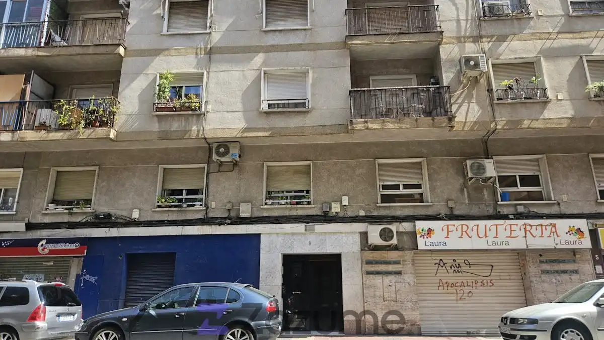 Flat for rent in Calle Pintor Joaquín, San Antón