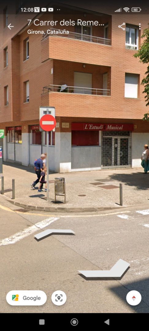 Vista exterior de Local en venda en Girona Capital amb Aire condicionat