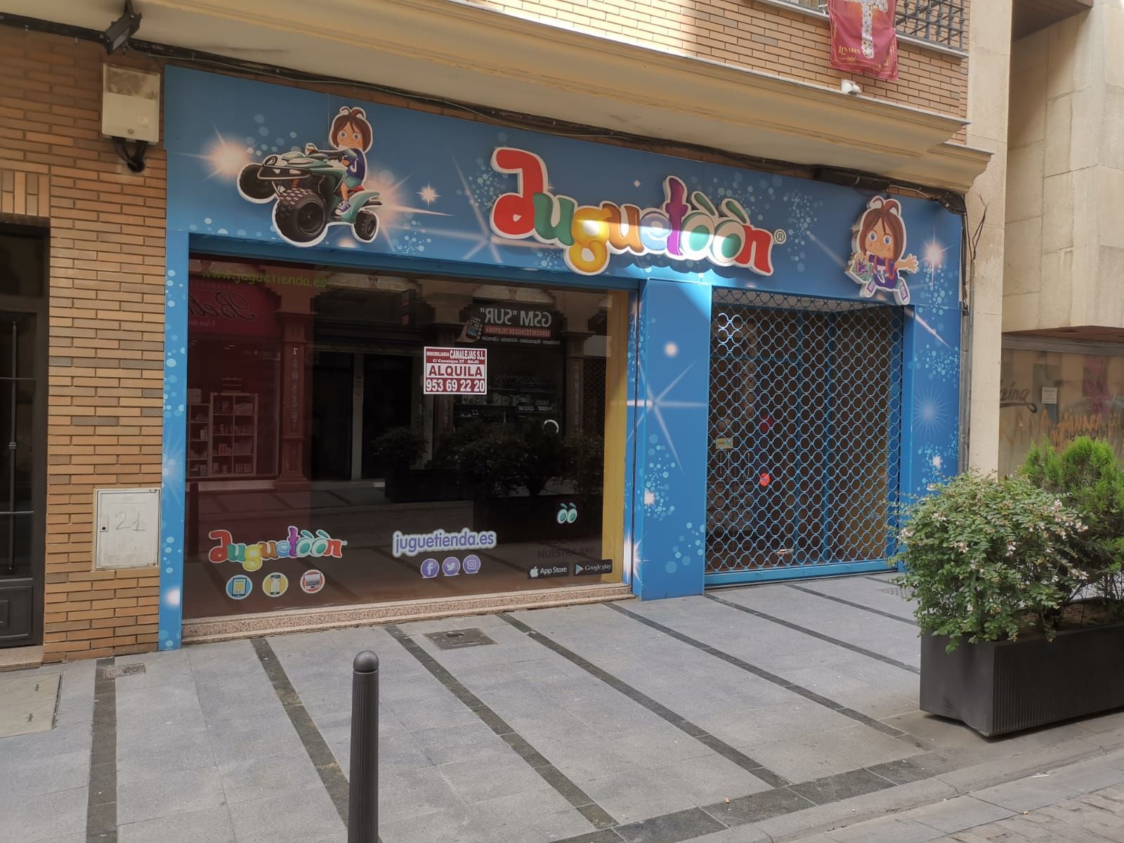 Local de lloguer a N/A, 8, Centro ciudad, Linares