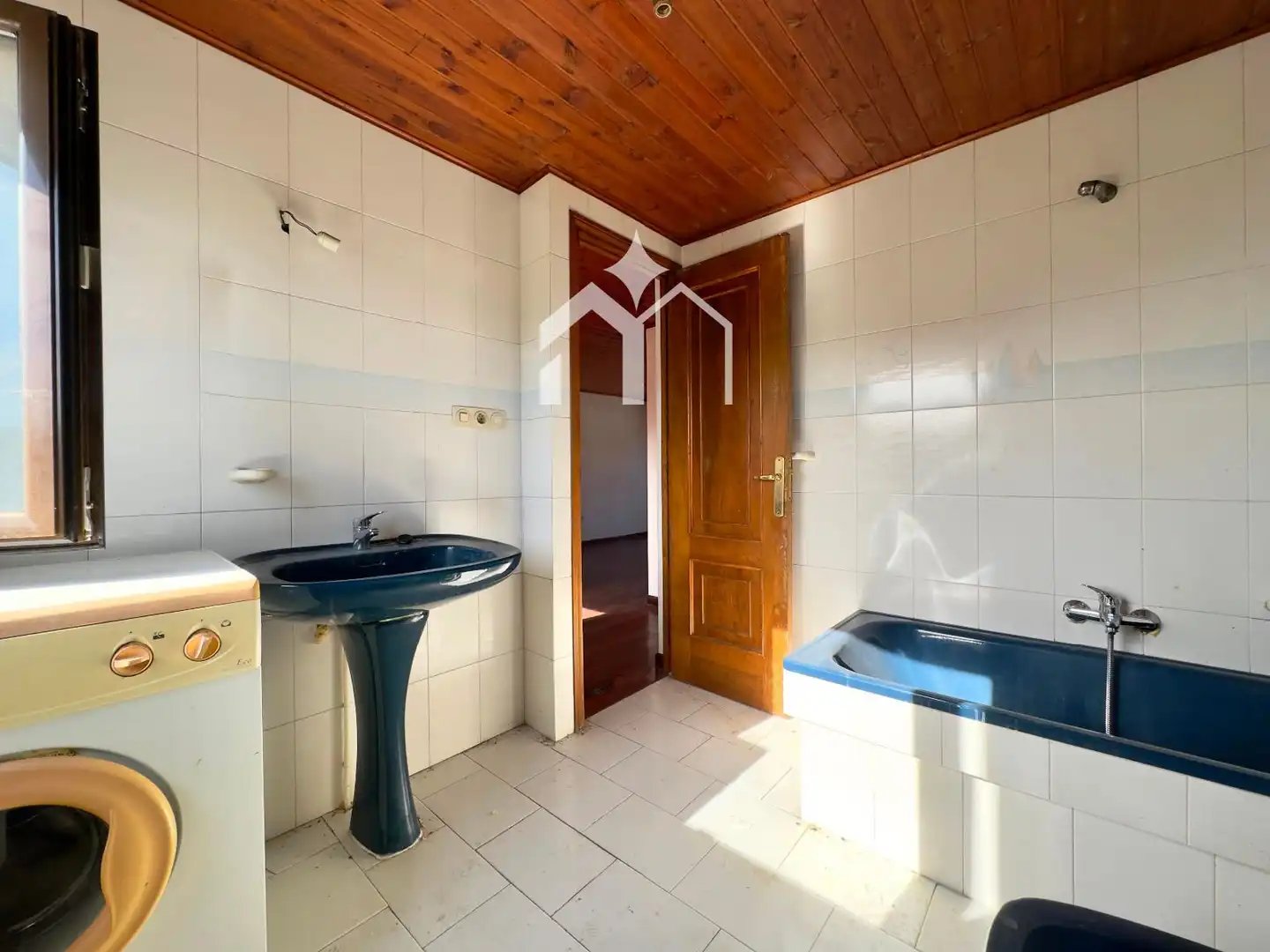 Bathroom of Houses for sale in Vilaboa  with Air Conditioner, Heating and Terrace