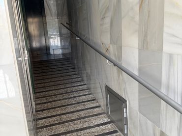 Pis amb balcó en venda a La Estación