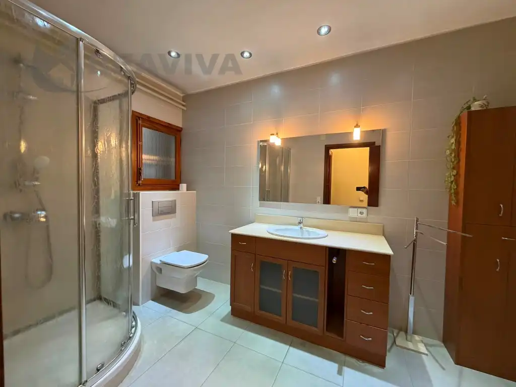 Bathroom of Flat for sale in La Seu d'Urgell  with Balcony