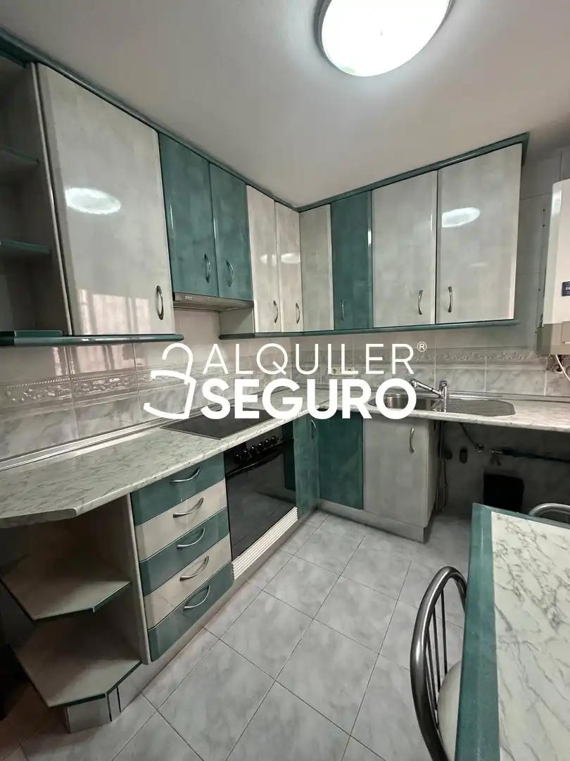 Cocina de Piso de alquiler en Alcorcón con Aire acondicionado y Calefacción