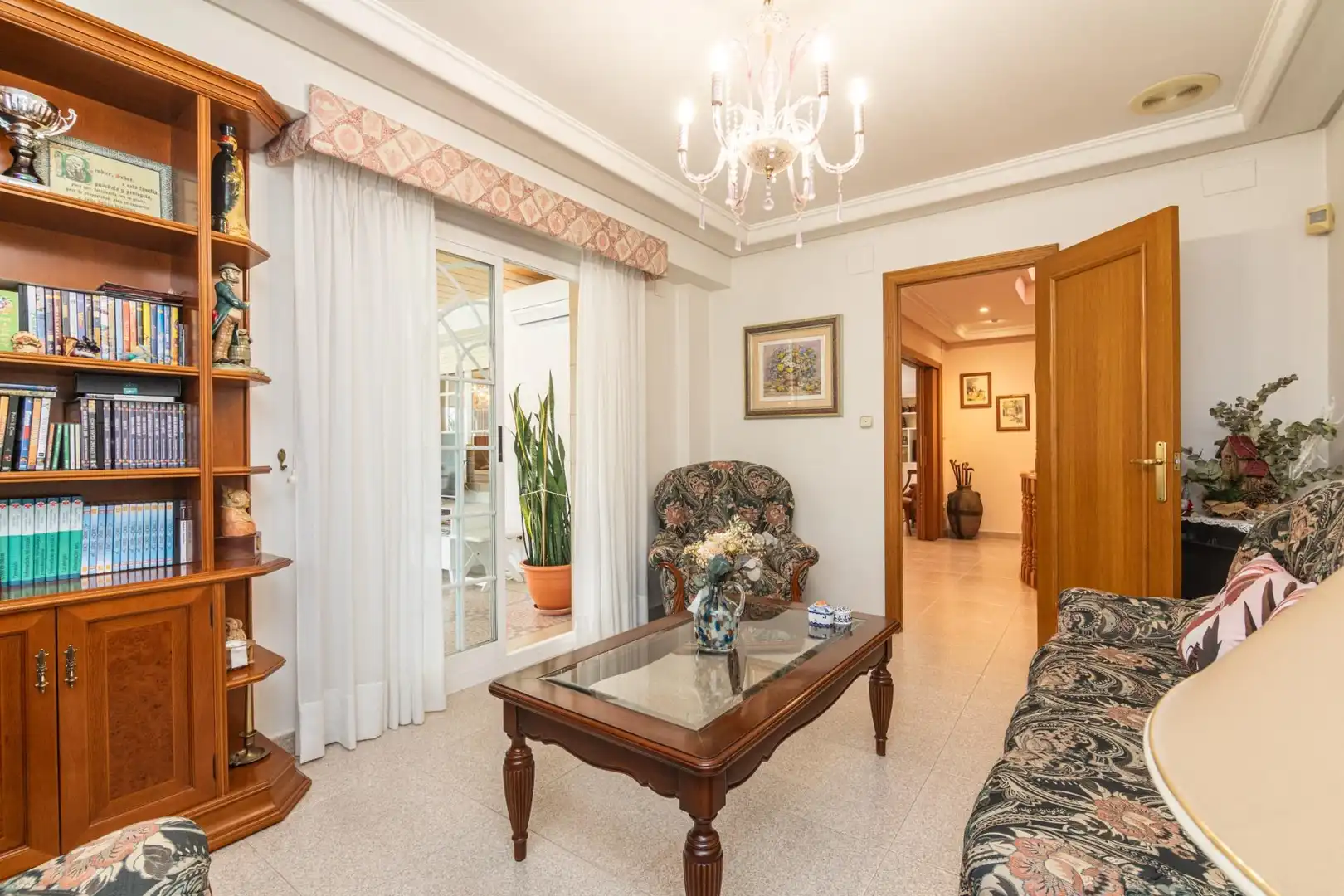 Sala de estar de Casa o chalet en venta en Elche / Elx con Jardín privado, Terraza y Piscina