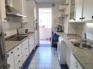 Cuina de Pis en venda en Sevilla amb Aire condicionat, Parquet i Moblat