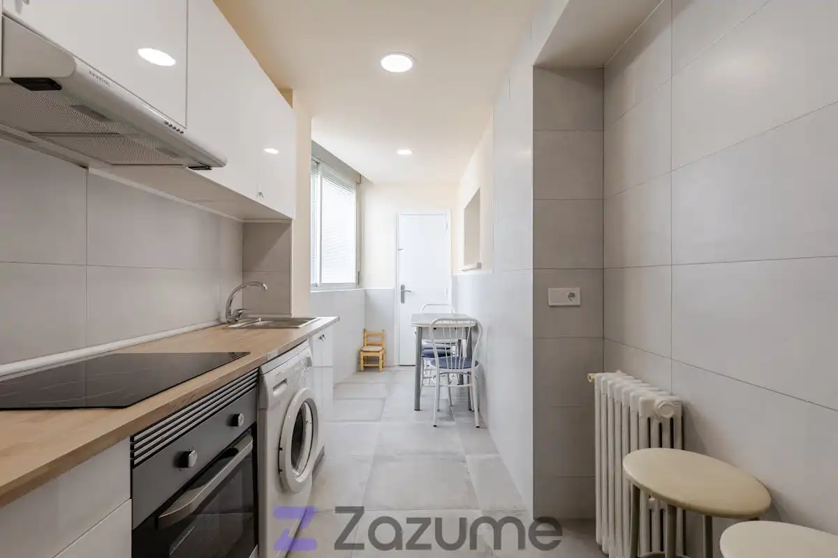 Küche von Wohnung zur Miete in Madrid mit Klimaanlage, Heizung und Möbliert