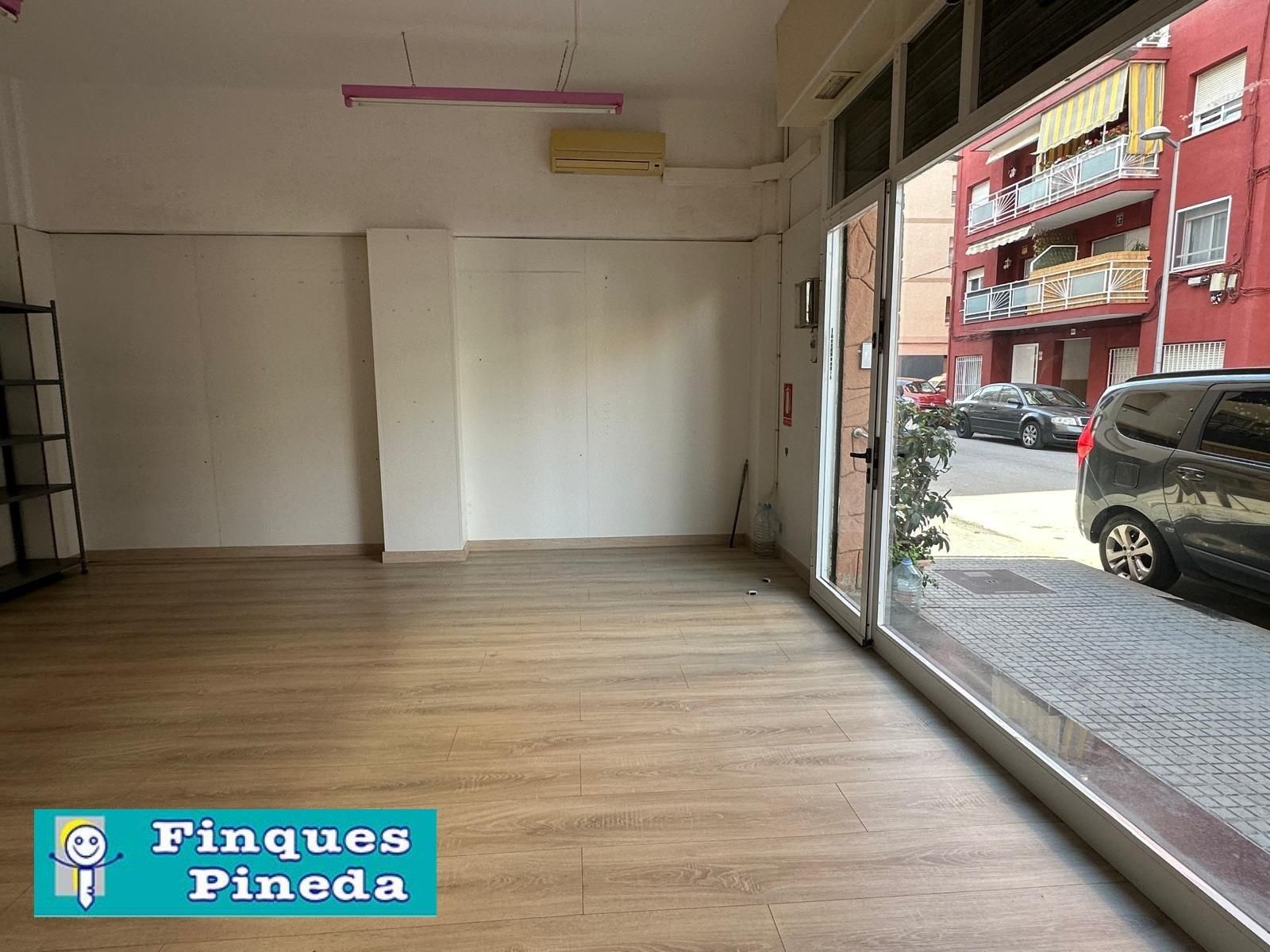 Local de lloguer a Calle de Barcelona, Centre