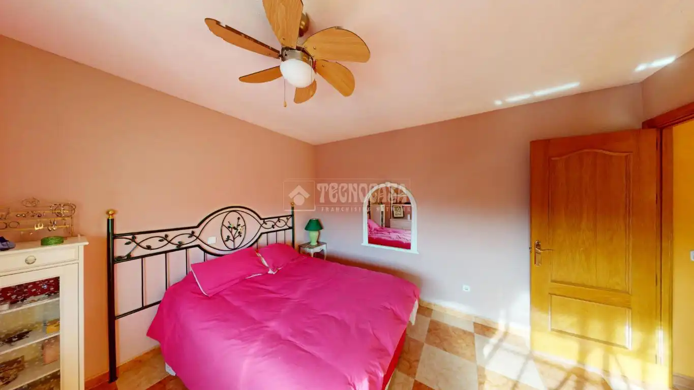Schlafzimmer von Wohnung zum Verkauf in El Casar mit Schwimmbad
