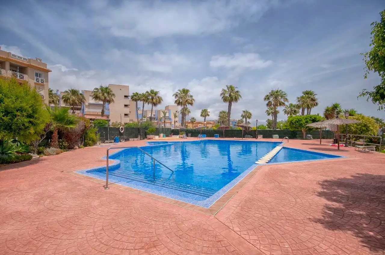 Apartament amb piscina en venda a Orihuela Costa, imagen 25