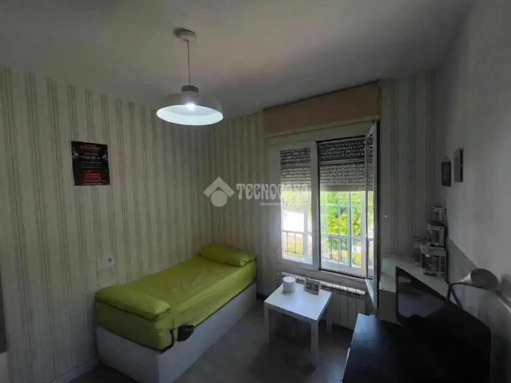 Habitación de Casa adosada en venta en Miguelturra con Aire acondicionado, Calefacción y Piscina comunitaria