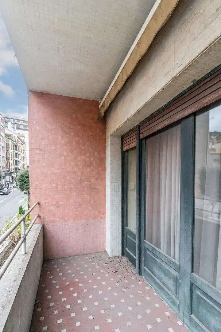 Terrassa de Pis en venda en Oviedo  amb Terrassa i Balcó