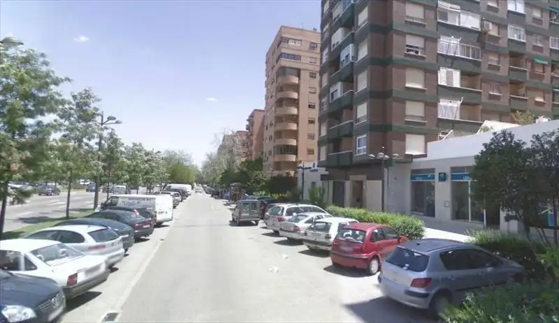 Local comercial en venda a Avenida CID 87