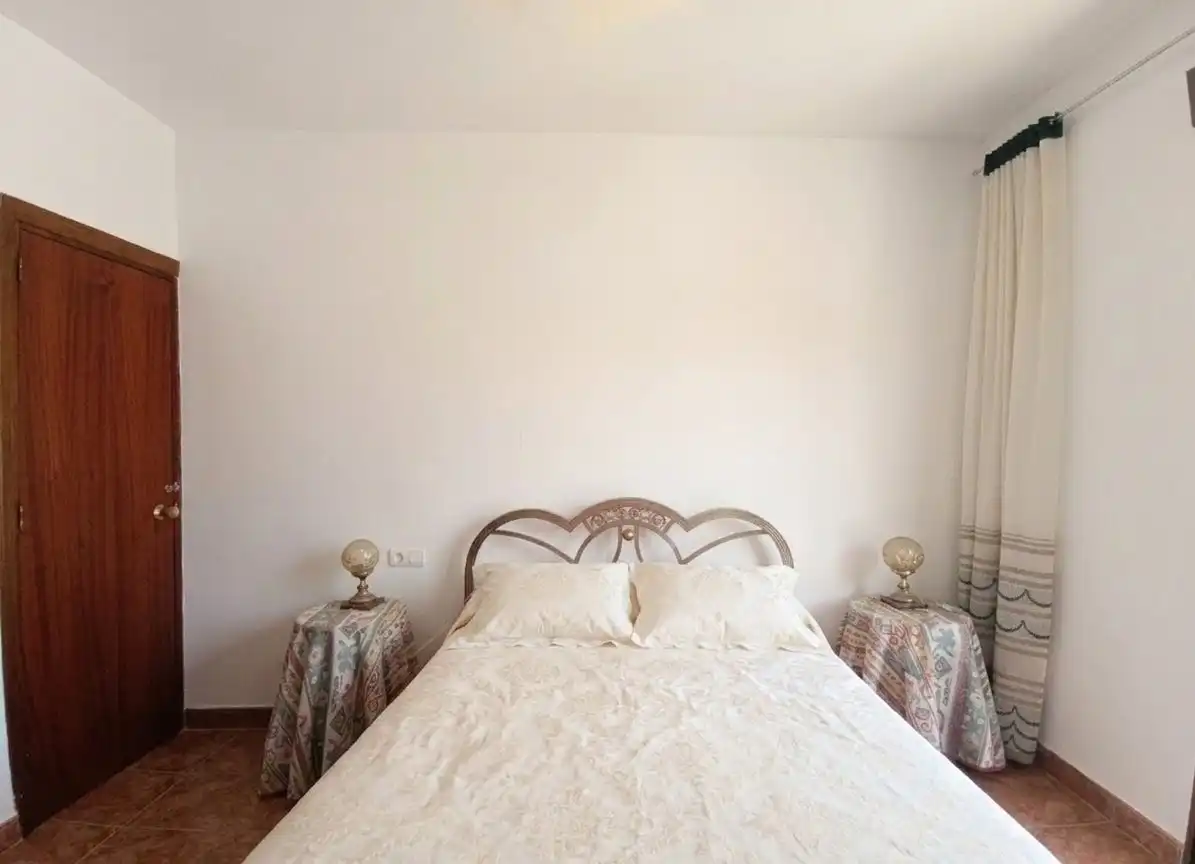 Habitación de Casa o chalet en venta en Alcaraz con Terraza, Trastero y Amueblado