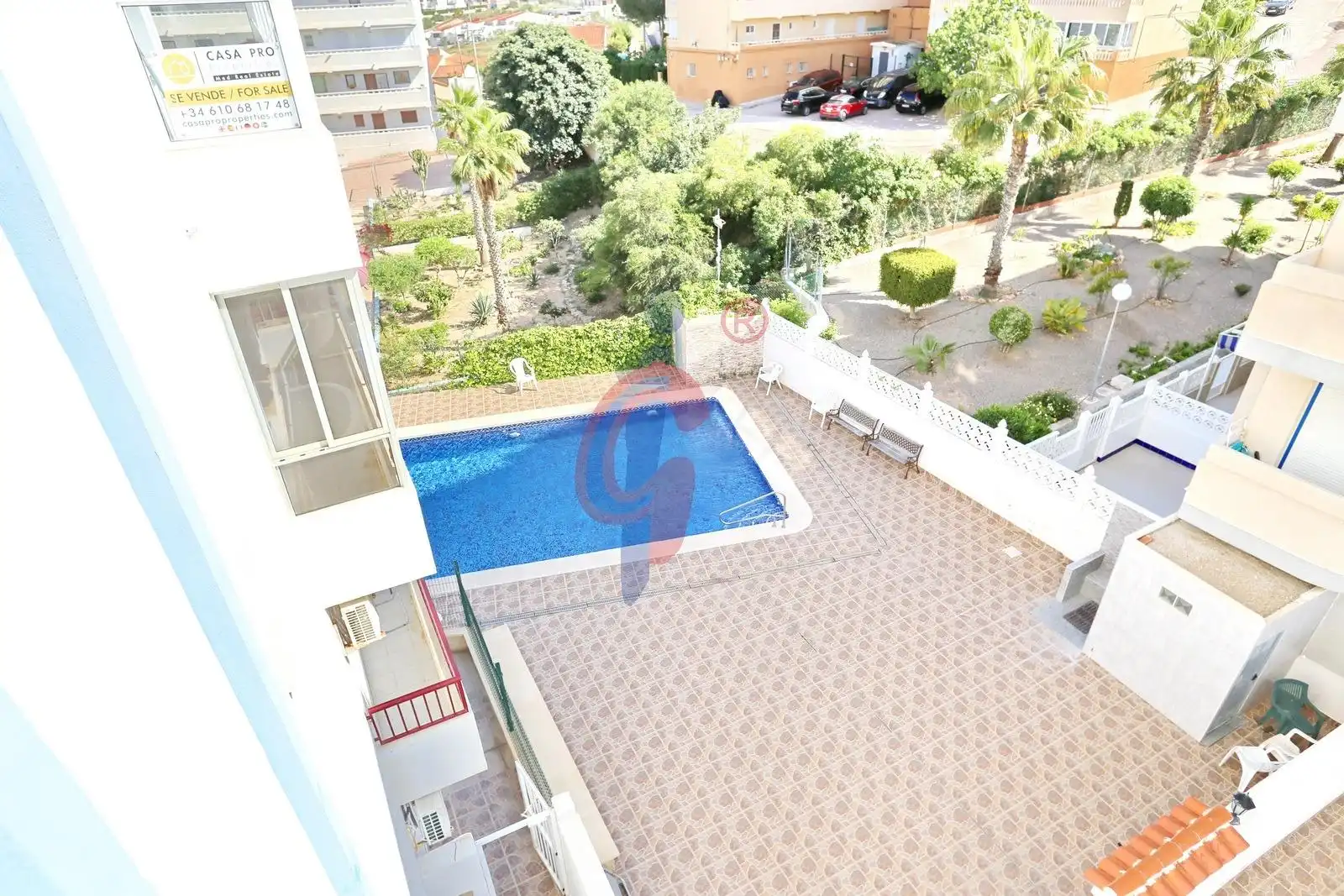 Piscina de Estudio en venta en Torrevieja con Terraza y Piscina comunitaria