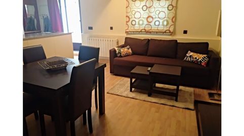Foto 3 de Piso en venta en Avenida Ciudad de Barcelona, Pacífico, Madrid Capital