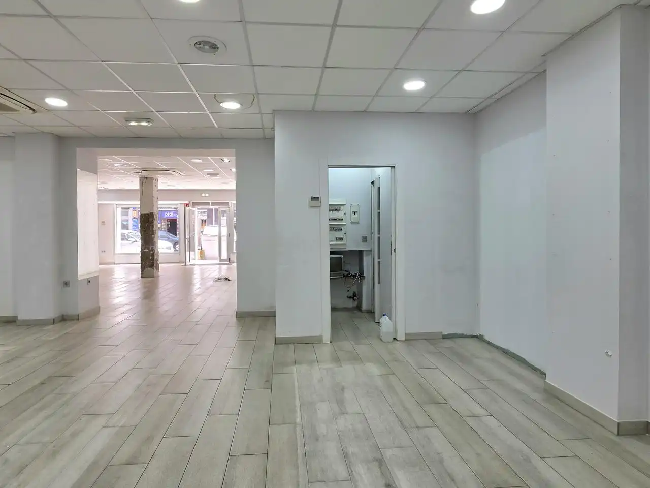 Business premises for sale in Carreño Miranda 52, imagen 15