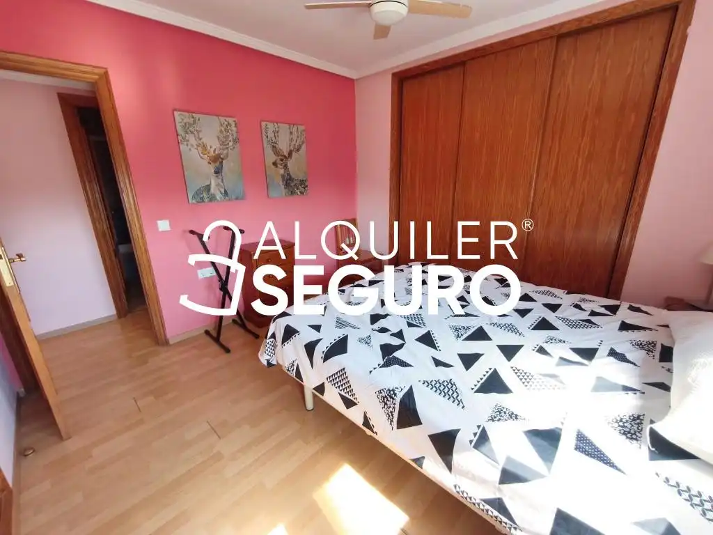 Habitación de Piso de alquiler en Alicante / Alacant con Amueblado