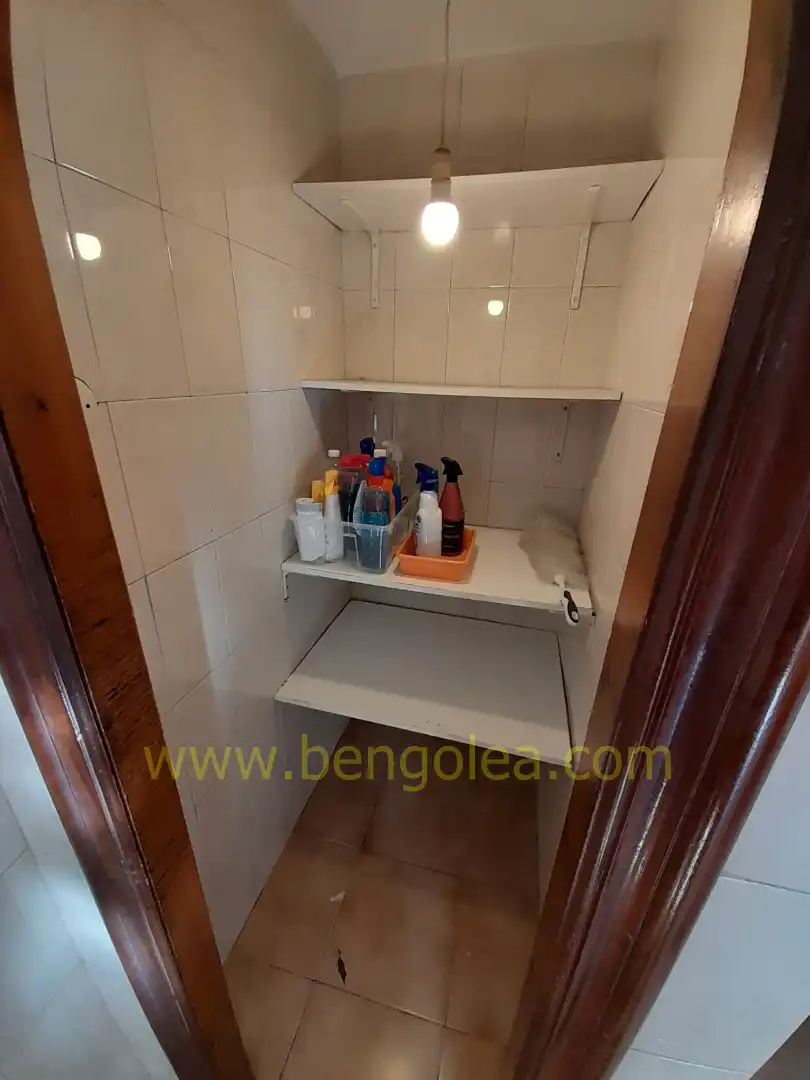 Bathroom of Flat for sale in Kabiezes