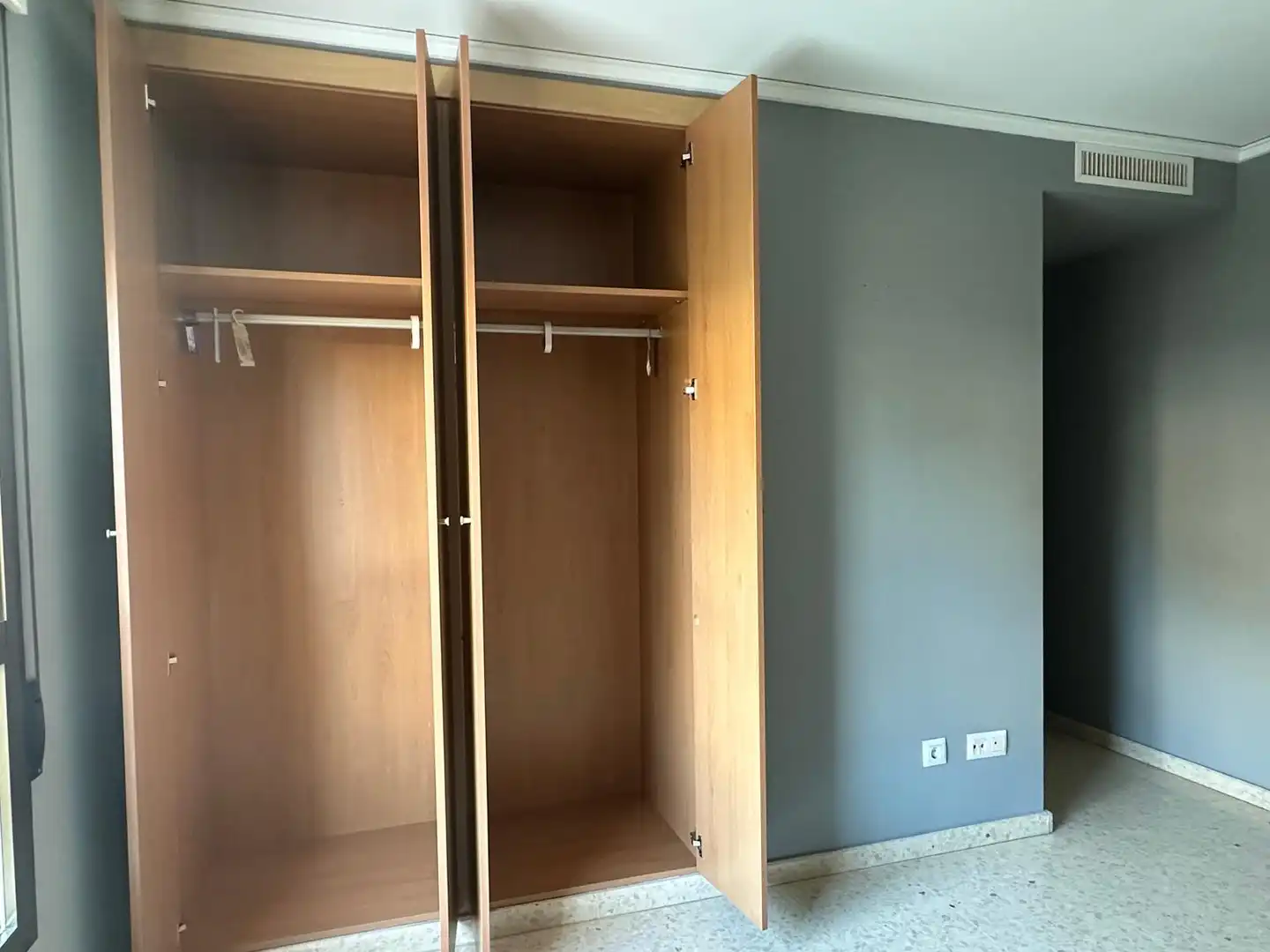 Habitación de Piso en venta en Montserrat con Trastero y Horno