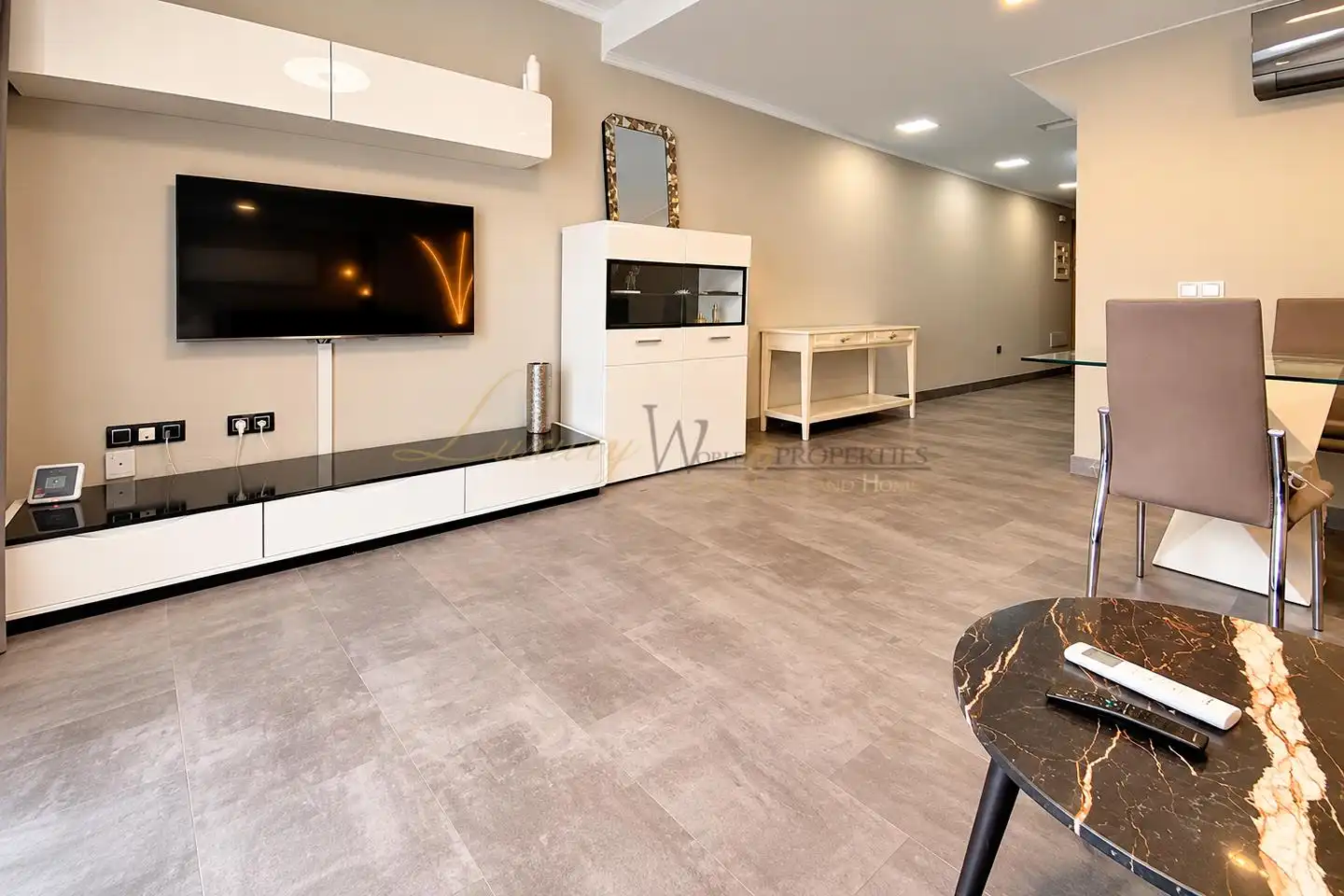 Casa con piscina en venta en Calle Beirut, imagen 6