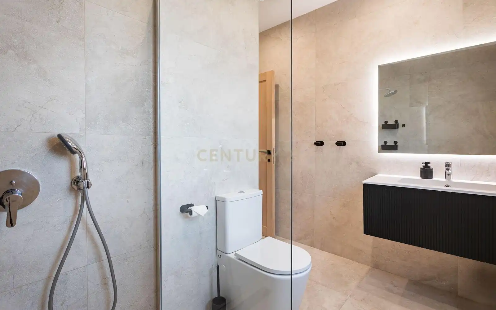 Baño de Casa o chalet en venta en Benahavís con Aire acondicionado, Trastero y Piscina