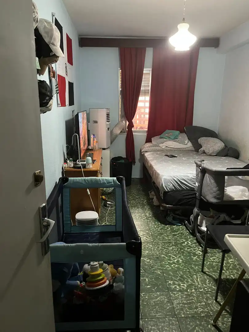 Dormitori de Pis en venda en Madrid amb Terrassa i Balcó
