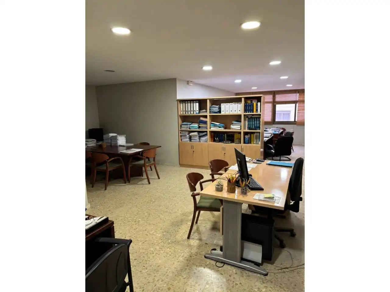 Oficina de alquiler en Sevilla con Aire acondicionado