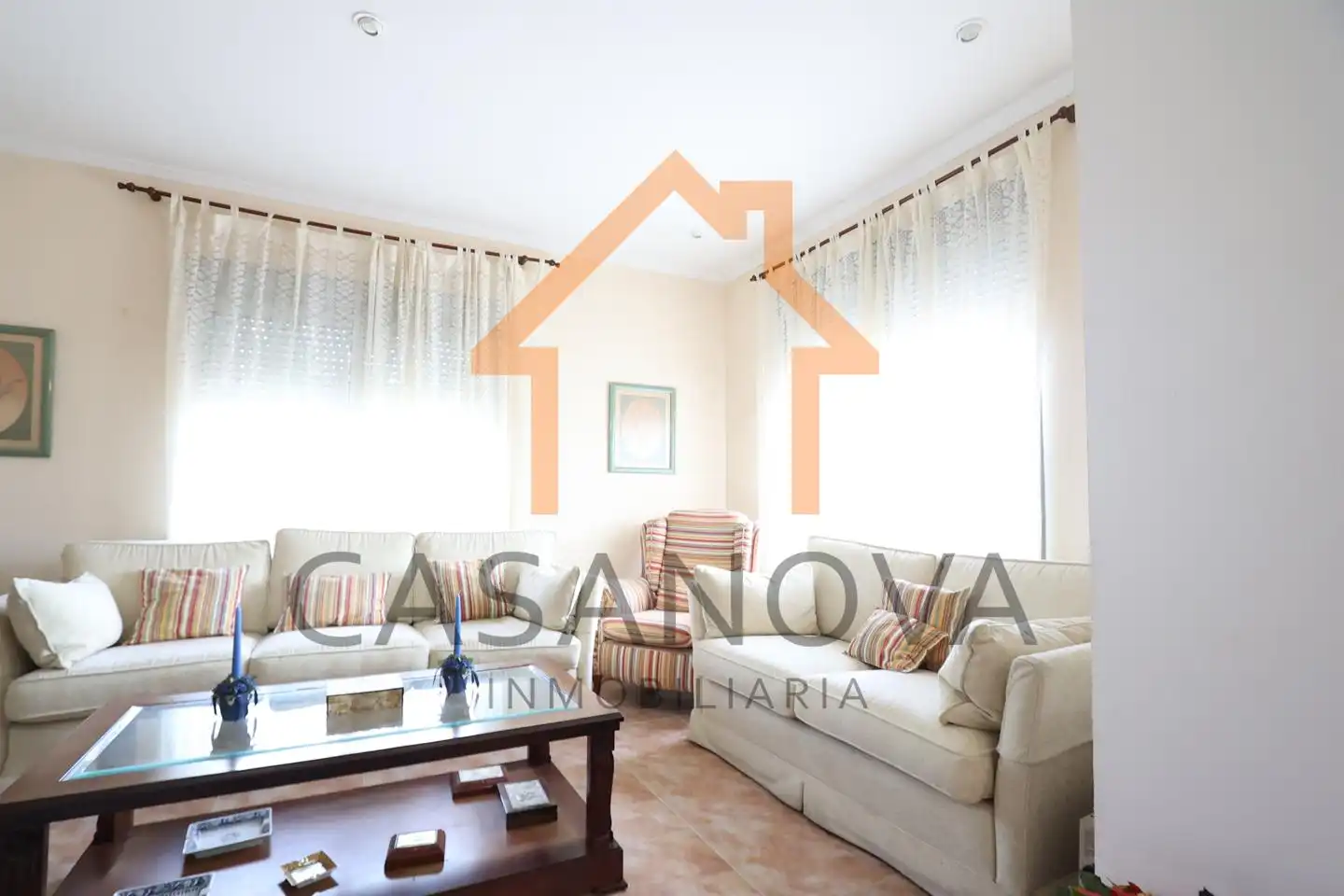 Sala de estar de Casa o chalet en venta en Cotes con Jardín privado, Terraza y Piscina