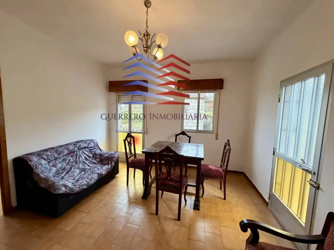 Sala de estar de Casa o chalet en venta en Allariz con Calefacción, Jardín privado y Terraza