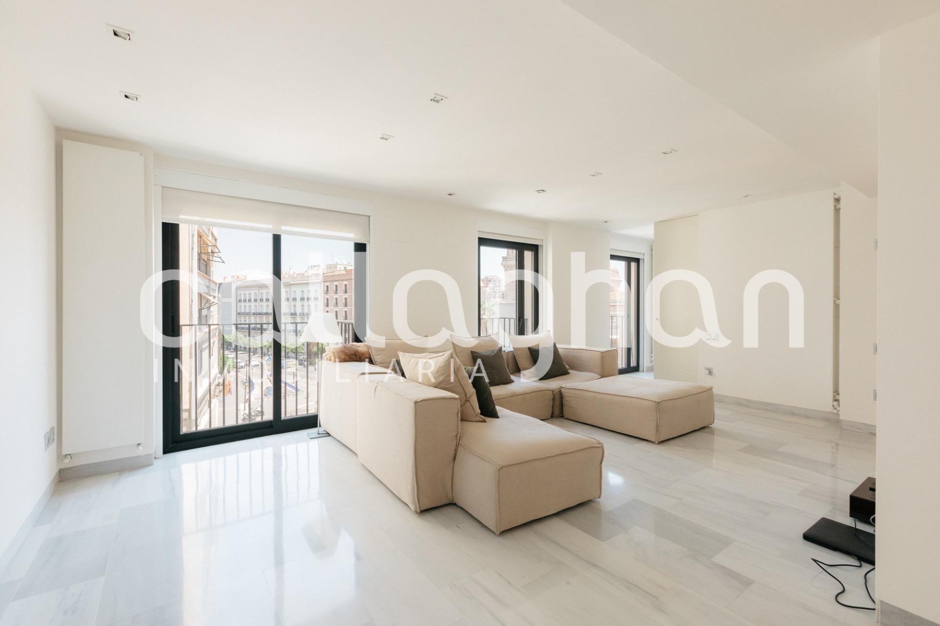Living room of Duplex for sale in  Valencia Capital  with Air Conditioner