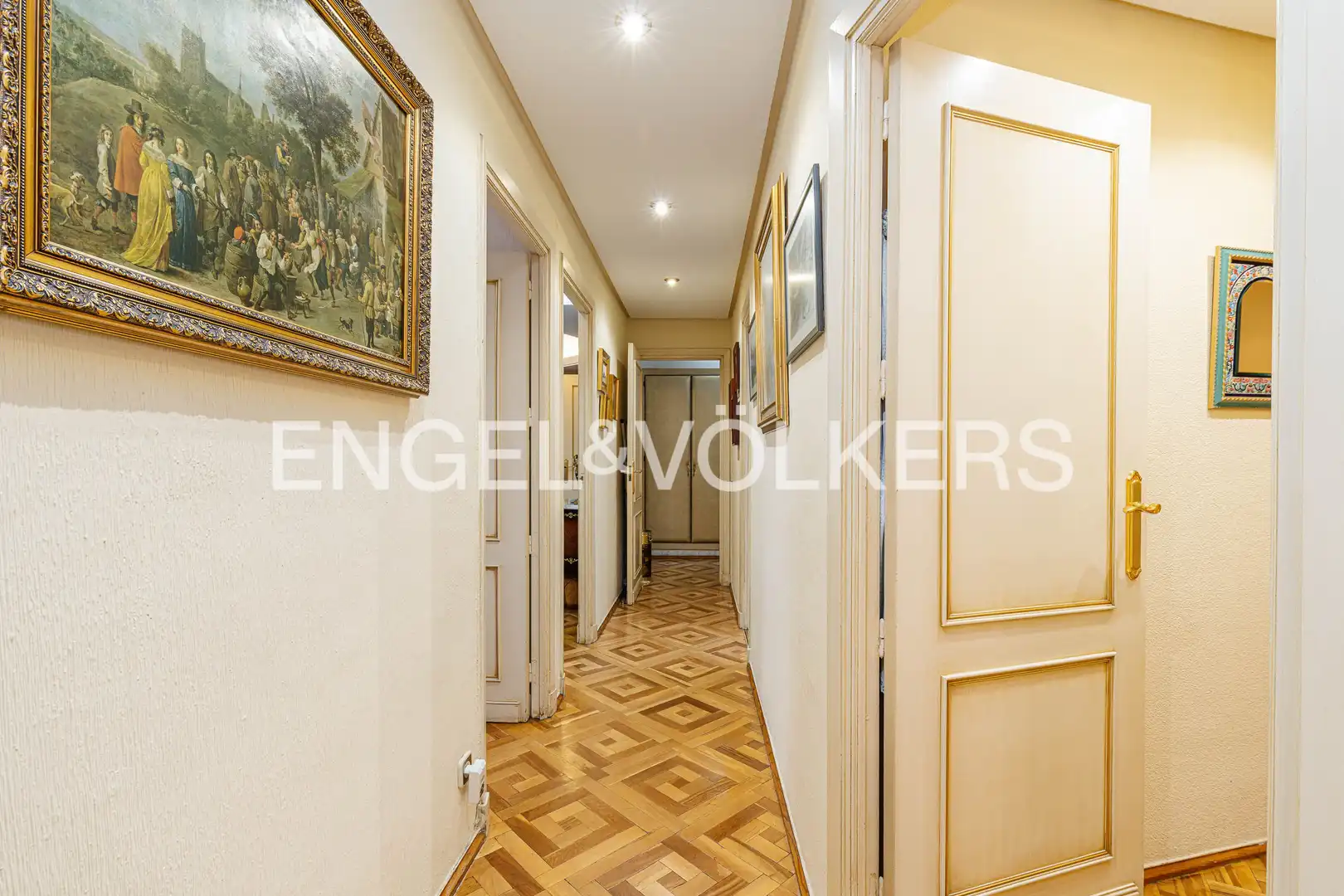 Flat for sale in Calle de Bravo Murillo, Berruguete