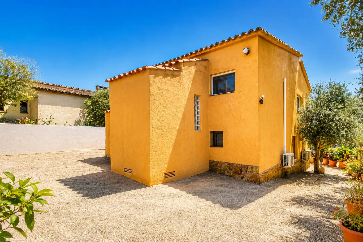 Vista exterior de Casa o chalet en venta en Roses con Aire acondicionado, Calefacción y Jardín privado