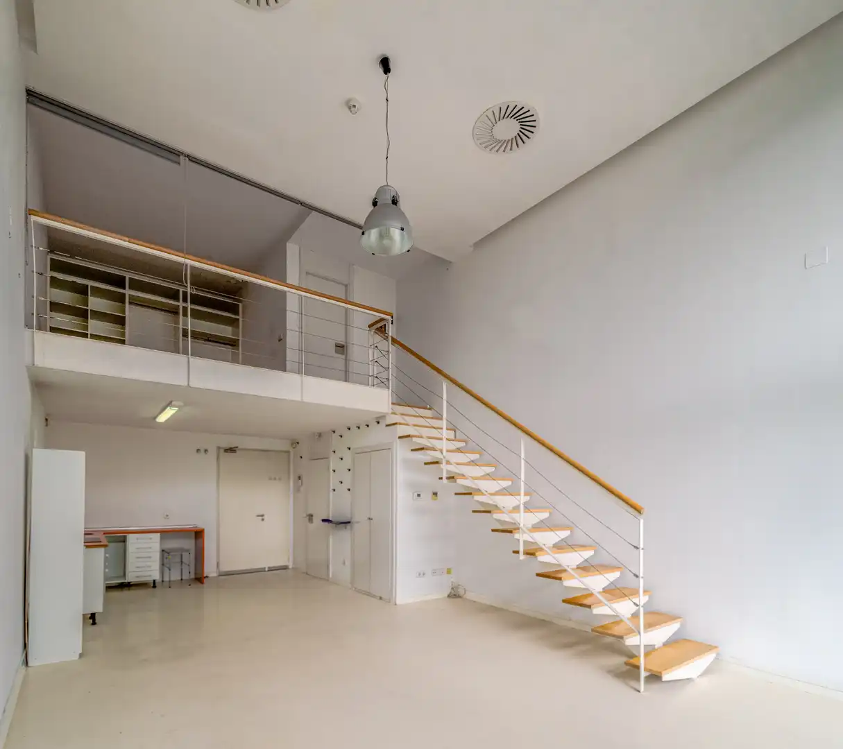 Loft zum Verkauf in Madrid mit Terrasse, Möbliert und Balkon