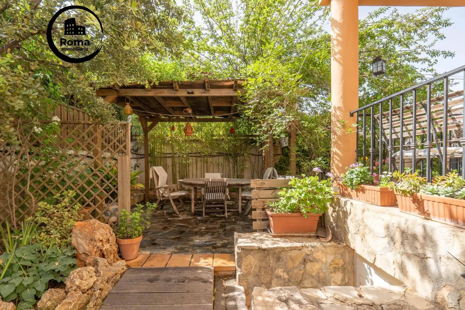 Terrassa de Casa o xalet en venda en La Zubia amb Aire condicionat, Calefacció i Jardí privat