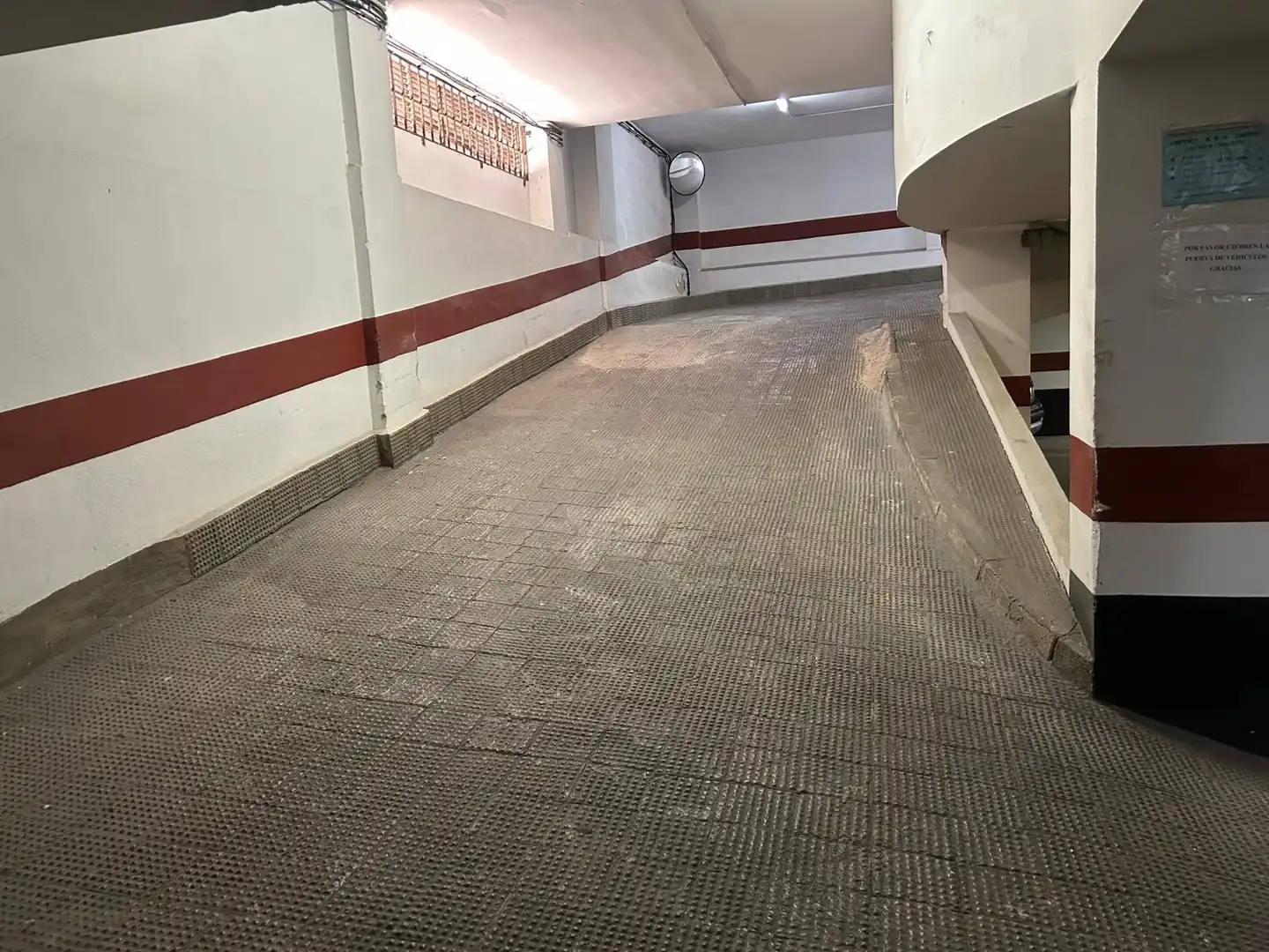 Aparcament de Garatge de lloguer en Valencia