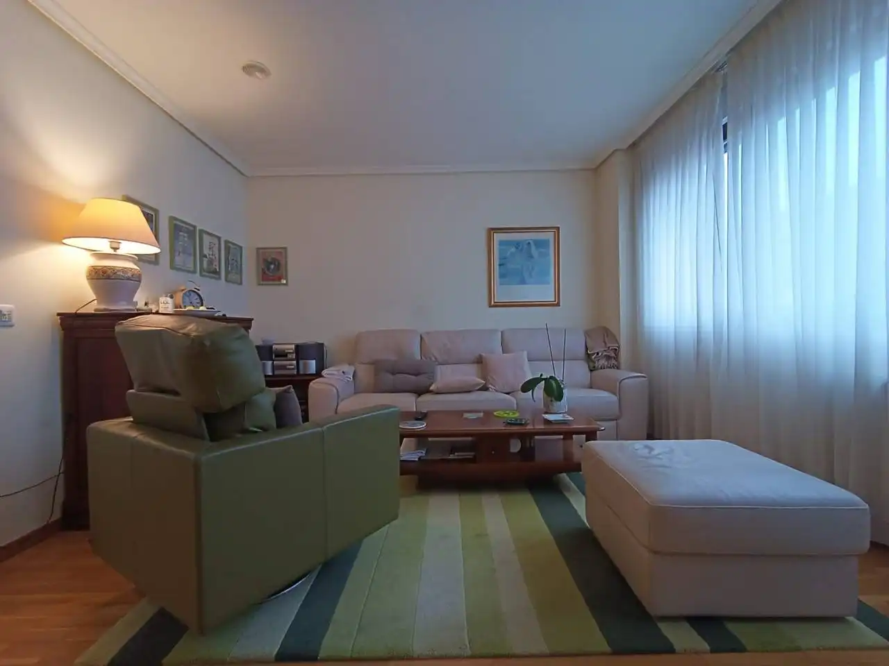 Wohnzimmer von Wohnung zum Verkauf in Burgos mit Heizung, Parkett und Terrasse