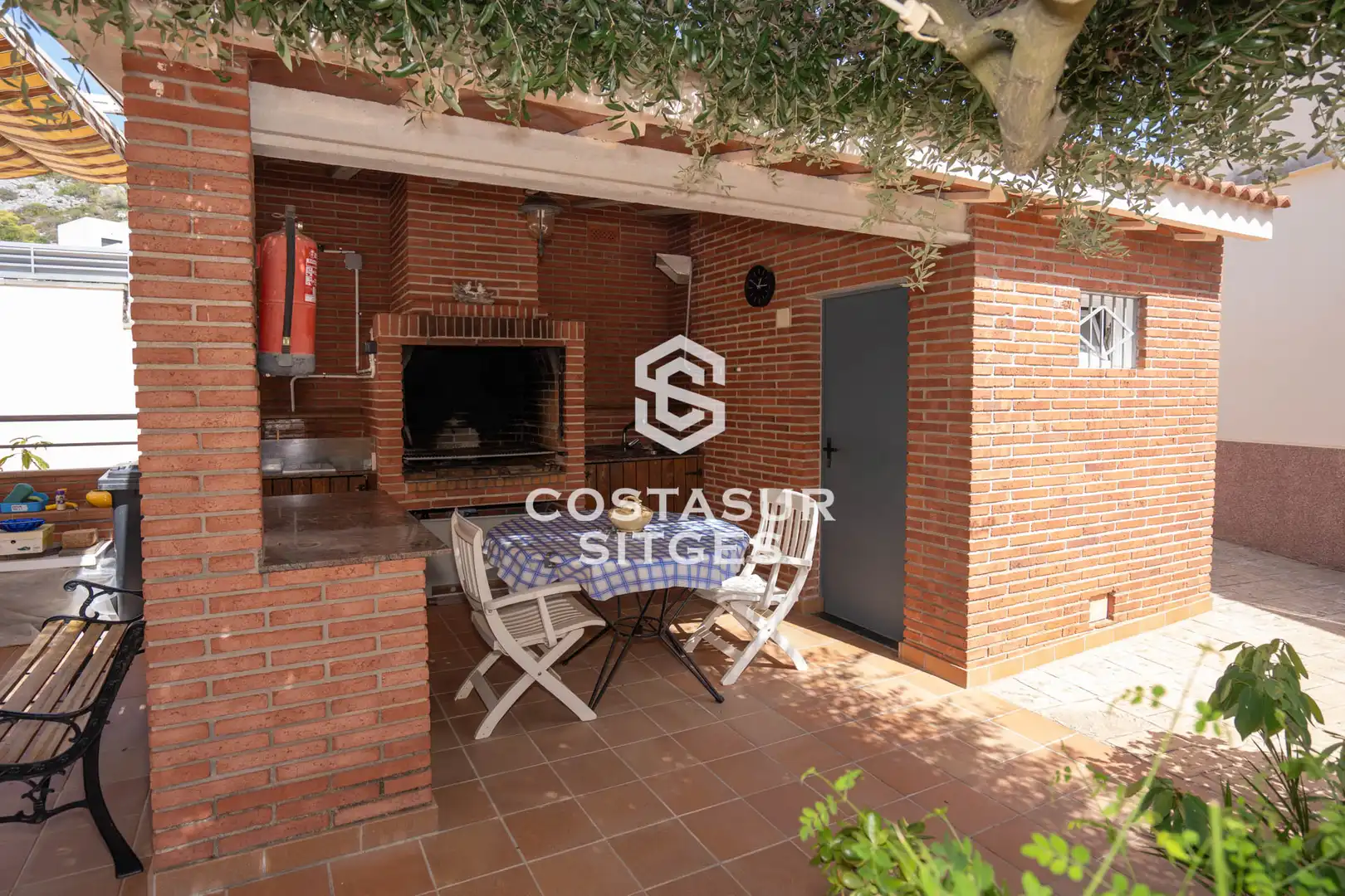 Casa amb terrassa en venda a Avinguda Til·lers, imagen 3
