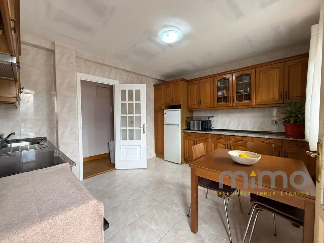 Cocina de Piso en venta en Irun  con Calefacción y Balcón