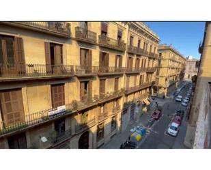 Exterior view of Study for sale in  Barcelona Capital  with Air Conditioner