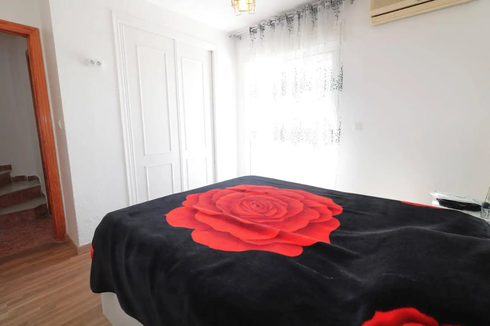 Habitación de Piso en venta en Torrevieja con Jardín privado, Amueblado y Piscina comunitaria