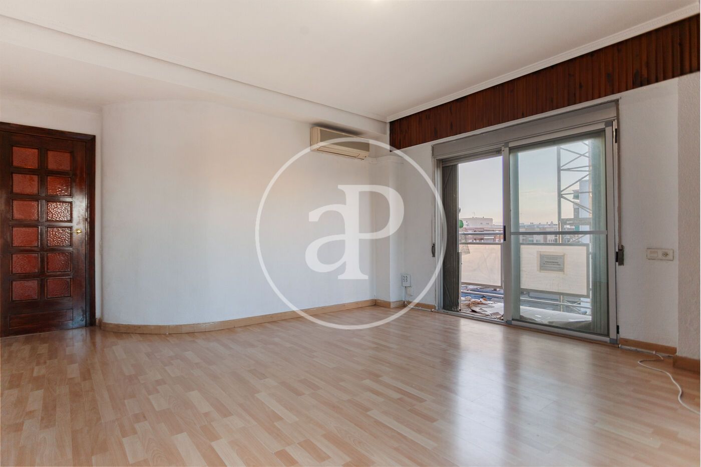 Flat for sale in  Valencia Capital  with Heating and Balcony