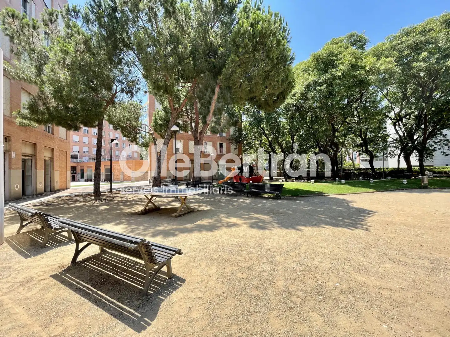 Exterior view of Flat for sale in Sant Martí