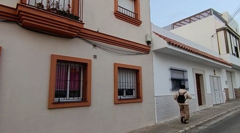 Foto 2 de Piso en venta en C/ Felipe II, La Banda - Campo de Fútbol, Chiclana de la Frontera