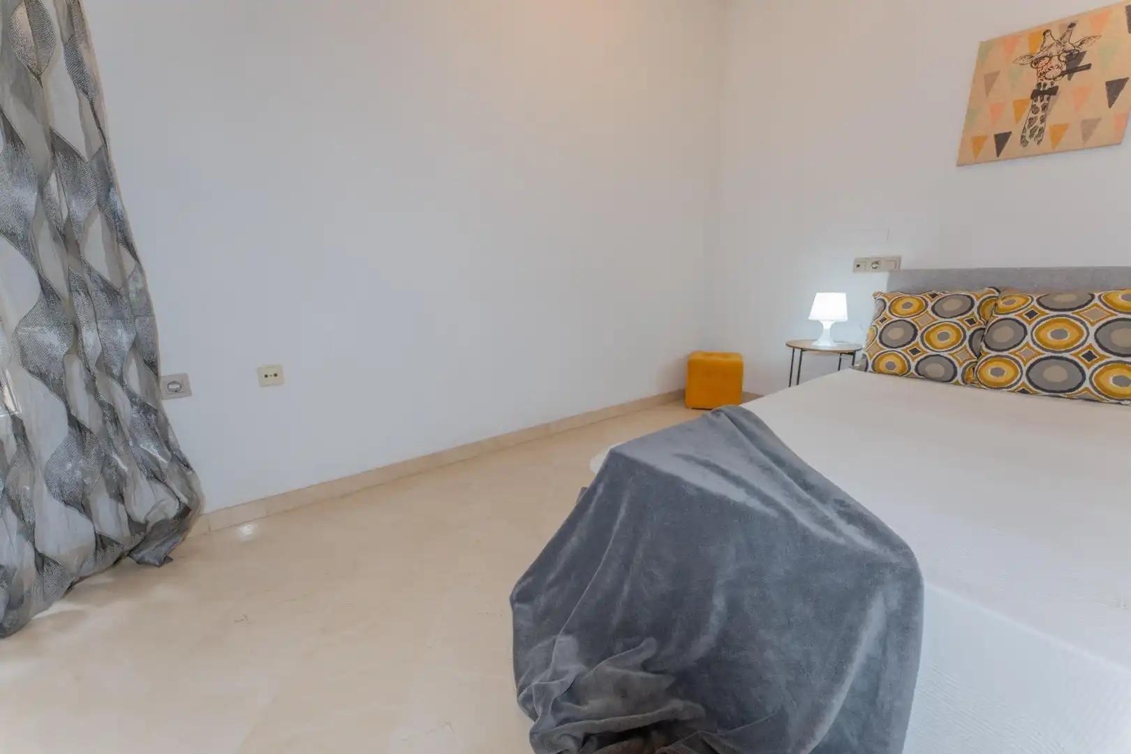 Habitación de Piso en venta en Elche / Elx con Aire acondicionado y Balcón